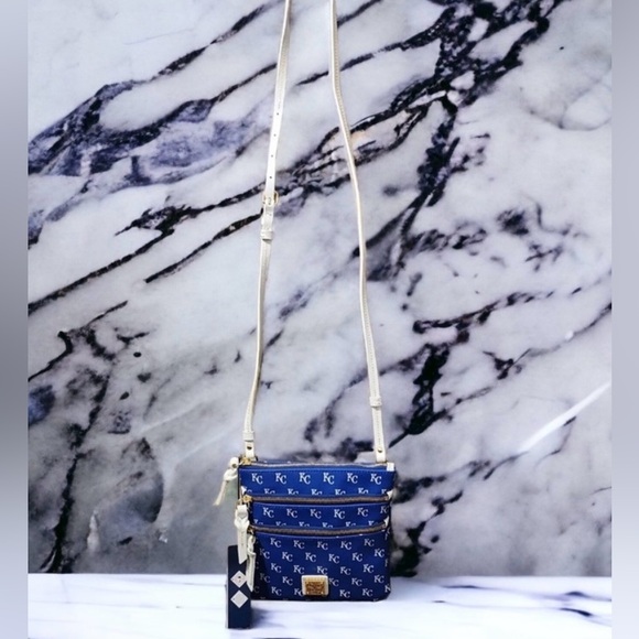 Dooney And Bourke 🦆🦆🦆KC Royals Crossbody NWT - Picture 3 of 4